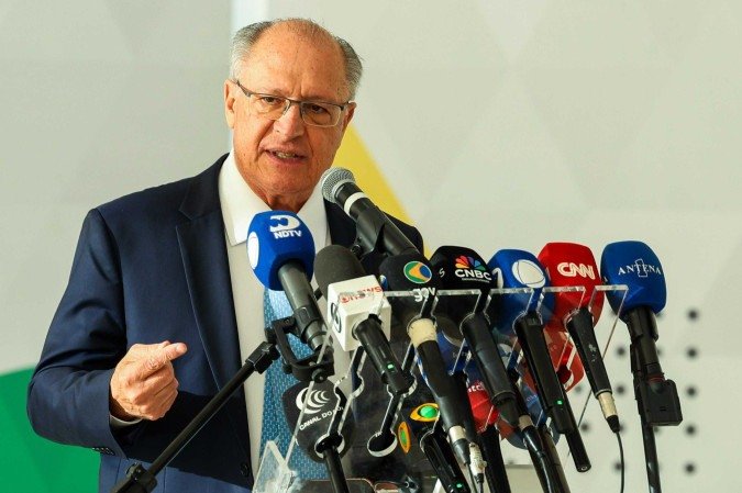 Vice-presidente e ministro do comércio, Alckmin coordenará o comitê interministerial que vai discutir soluções para o tarifaço     -  (crédito: Valter Campanato/Agência Brasil)