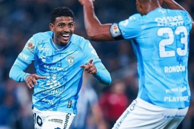 Pachuca anuncia saída de John Kennedy, que volta ao Fluminense - (crédito: Foto: Divulgação/Club Pachuca) Pachuca anuncia saída de John Kennedy, que volta ao Fluminense - (crédito: Foto: Divulgação/Club Pachuca)
