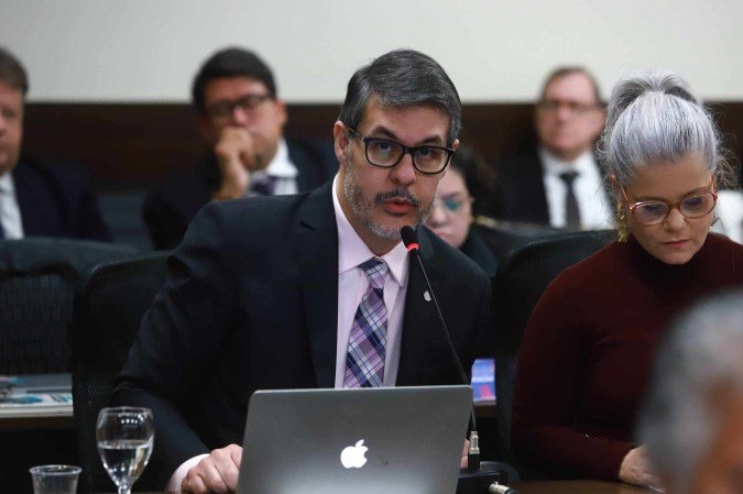  Eixo Capital. O conselheiro federal da OAB Marco Antônio Araújo Júnior foi nomeado presidente da recém-criada Comissão Nacional de Direito do Turismo, Mídias e Entretenimento