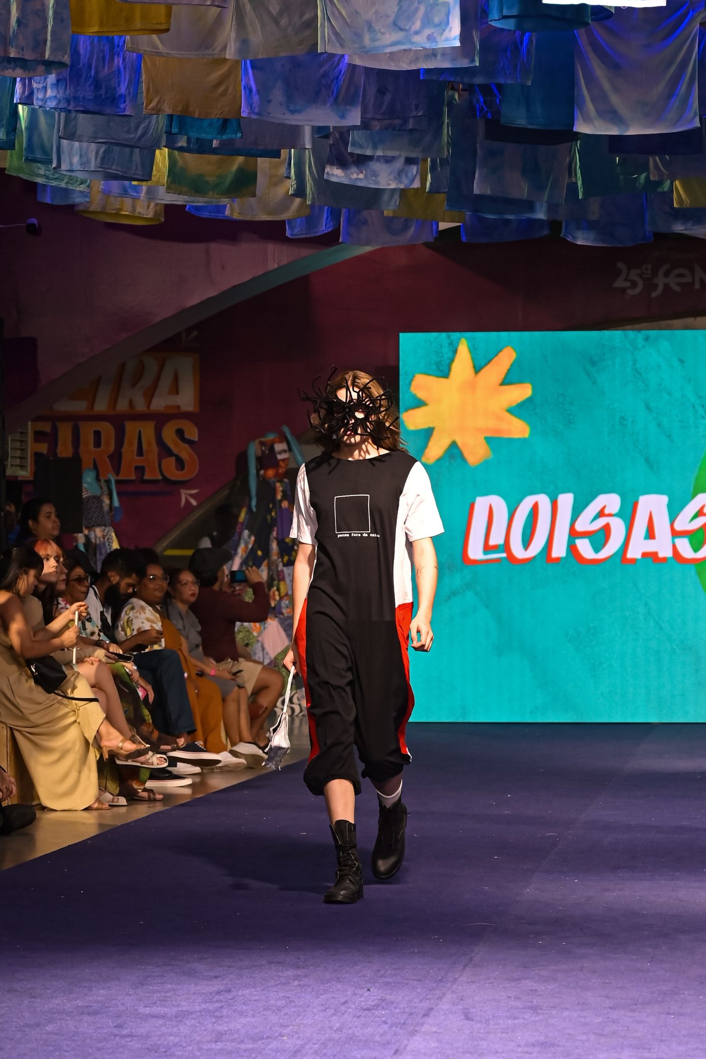 A moda também é presença marcante na feira