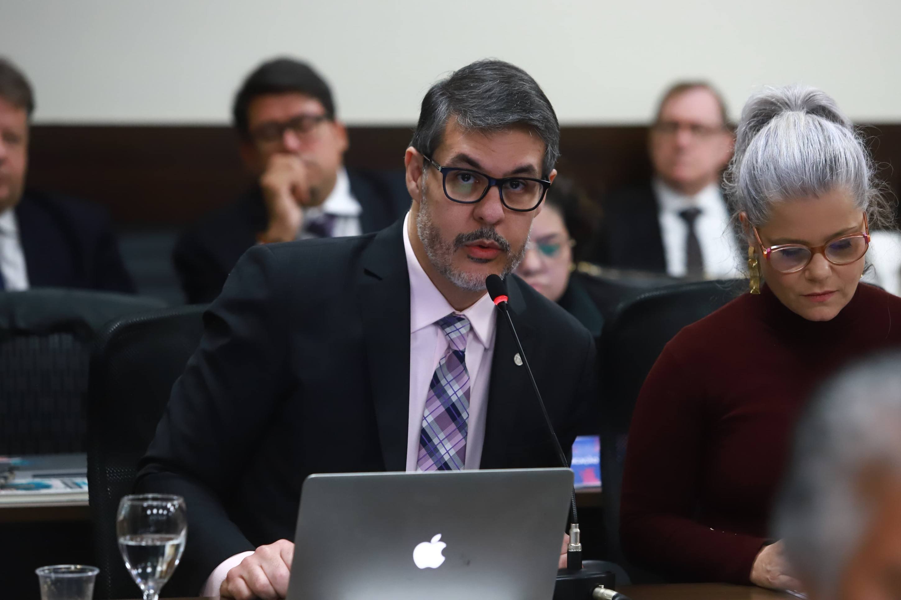  Eixo Capital. O conselheiro federal da OAB Marco Antônio Araújo Júnior foi nomeado presidente da recém-criada Comissão Nacional de Direito do Turismo, Mídias e Entretenimento