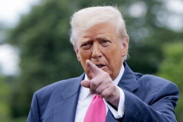  'Bolsonaro não é um homem desonesto', diz Trump -  (crédito:  Getty Images via AFP)
