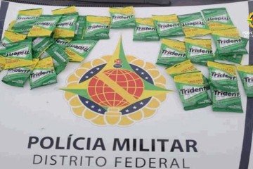 Após a prisão, as equipes da Polícia Militar (PMDF) encaminharam o suspeito e os produtos recuperados à 5ª Delegacia de Polícia -  (crédito: Divulgação/PMDF)