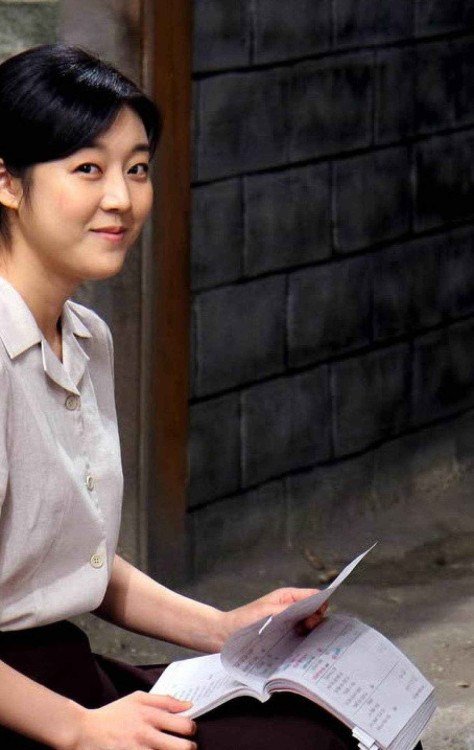 A irmã da atriz, Kyung-eun, homenageou Seo Ha -  (crédito: Reprodução/Instagram/@ yewonyewoni)