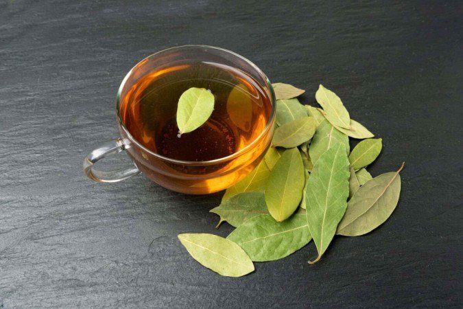 Chá de louro (Imagem: Ermak Oksana | Shutterstock) -  (crédito: EdiCase)