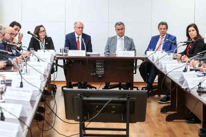Vice-presidente Alckmin reúne governo e setor do agro para discutir impactos da tarifa de 50% dos EUA sobre produtos brasileiros
 -  (crédito: Lula Marques/Agência Brasil)