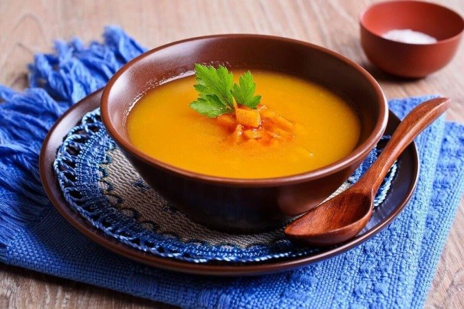 Caldo de cenoura (Imagem: Veronika Idiyat | Shutterstock)
- (crédito: EdiCase) Caldo de cenoura (Imagem: Veronika Idiyat | Shutterstock)
- (crédito: EdiCase)