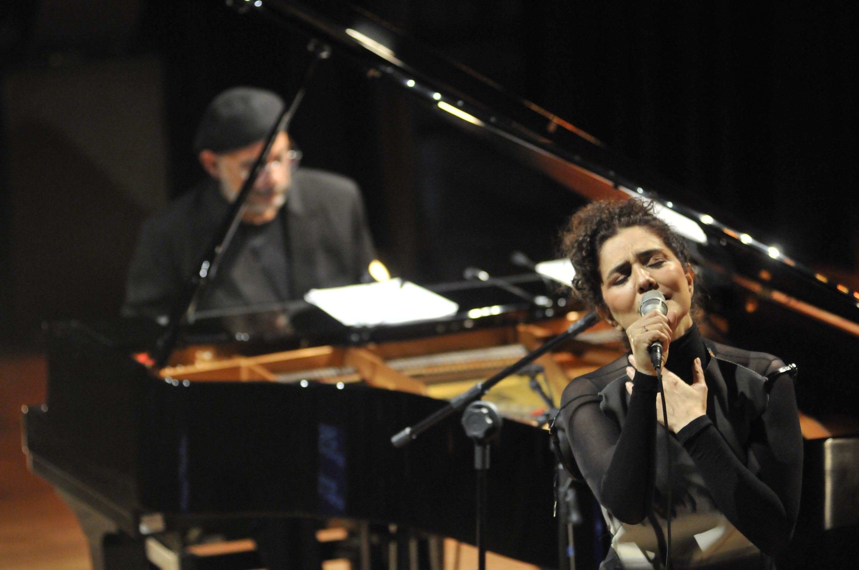  15/07/2025. Crédito: Minervino Júnior/CB/D.A Press. Brasil.  Brasilia - DF. Show no Hospital Sarah de Letícia Sabatella e Paulo Braga piano.
