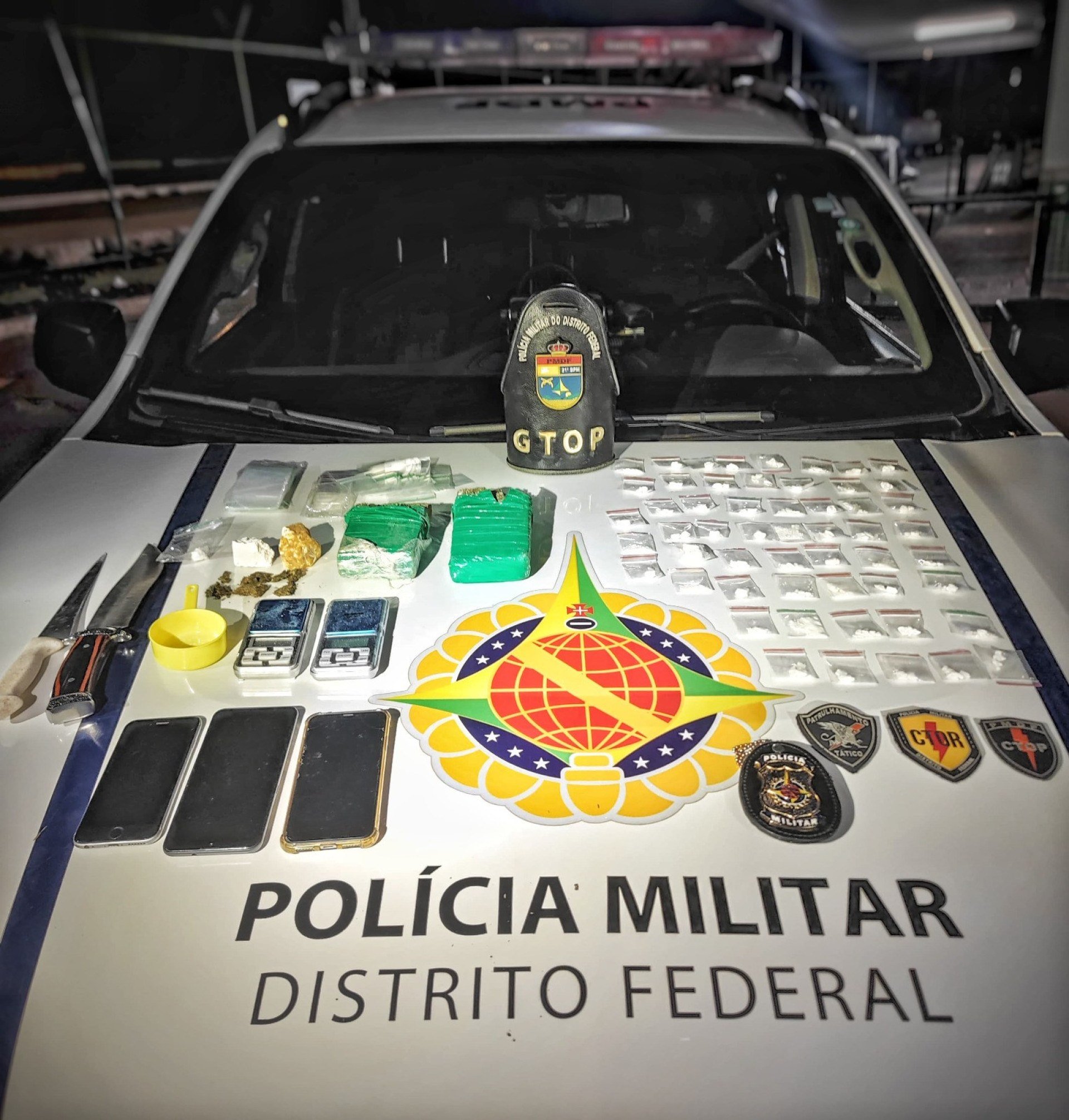 Dois homens são presos por tráfico de drogas em São Sebastião