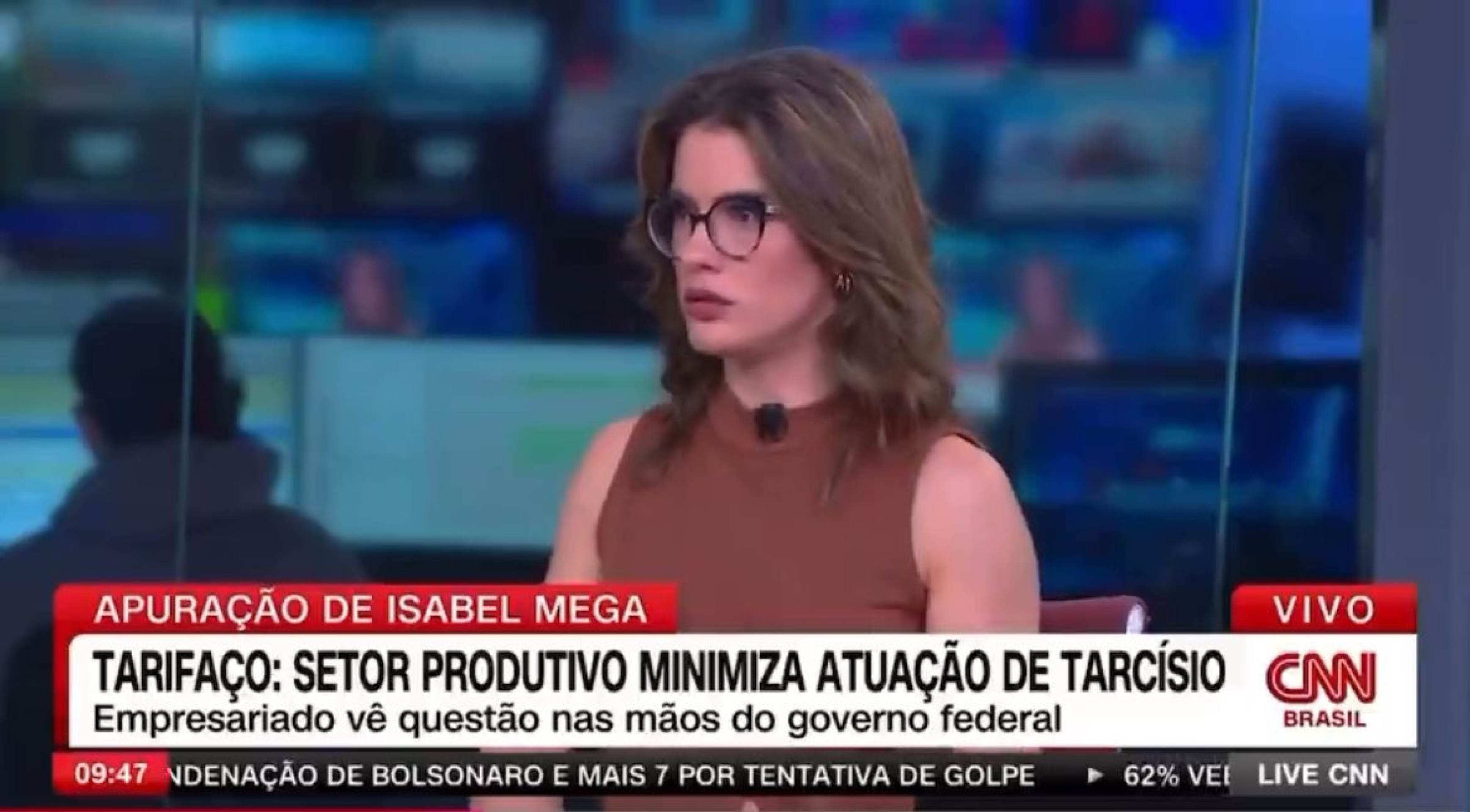 Vídeo: Âncora da CNN chama Bolsonaro de Vídeo: Âncora da CNN chama Bolsonaro de