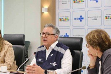 'Vocês estão aqui, vivos, sem paralisia infantil e, muitos, sem nunca terem tido sarampo porque, um dia, seu pai ou sua mãe levaram vocês para vacinar', afirmou Padilha -  (crédito: Luiza Frazao/MS)