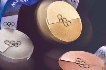Medalhas têm um diâmetro de 80 milímetros e 10 milímetros de espessura -  (crédito: Divulgação/Milão-Cortina 2026)