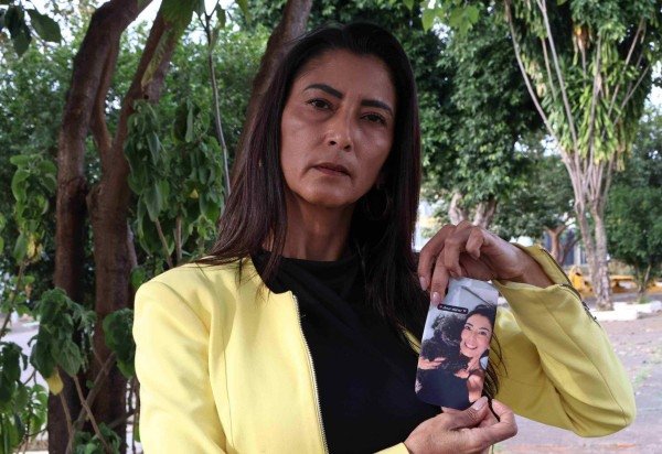 Bruna Gaston CB/DA Press