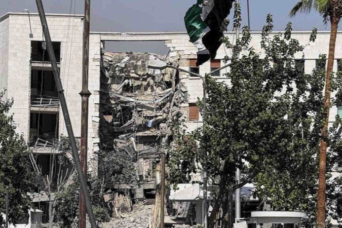 Três pessoas foram mortas e 34 ficaram feridas em Damasco, durante os ataques israelenses desta quarta-feira (16/7), segundo o Ministério da Saúde da Síria - (crédito: Reuters) Três pessoas foram mortas e 34 ficaram feridas em Damasco, durante os ataques israelenses desta quarta-feira (16/7), segundo o Ministério da Saúde da Síria - (crédito: Reuters)