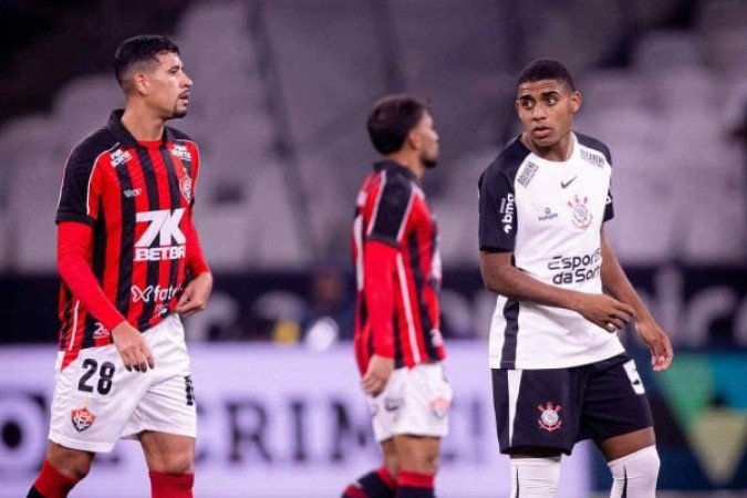 GUI NEGÃO - O jovem de 18 anos fez sua estreia como titular do Corinthians e conseguiu se destacar pela movimentação no ataque. Deu fôlego ao time e fez boas infiltrações. NOTA 6,5 - Foto: Rodrigo Coca/Agência Corinthians