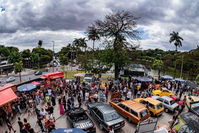 Parque das Mangabeiras recebe maior encontro de carros antigos de MG - (crédito: Fernando) Parque das Mangabeiras recebe maior encontro de carros antigos de MG - (crédito: Fernando)