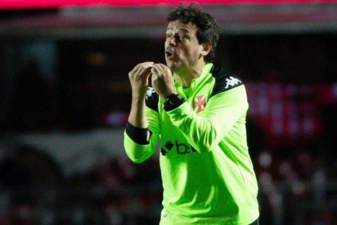 Diniz afirma que expulsão de Piton foi decisiva para revés do Vasco no playoff da Sul-Americana - (crédito: Foto: Matheus Lima/Vasco) Diniz afirma que expulsão de Piton foi decisiva para revés do Vasco no playoff da Sul-Americana - (crédito: Foto: Matheus Lima/Vasco)