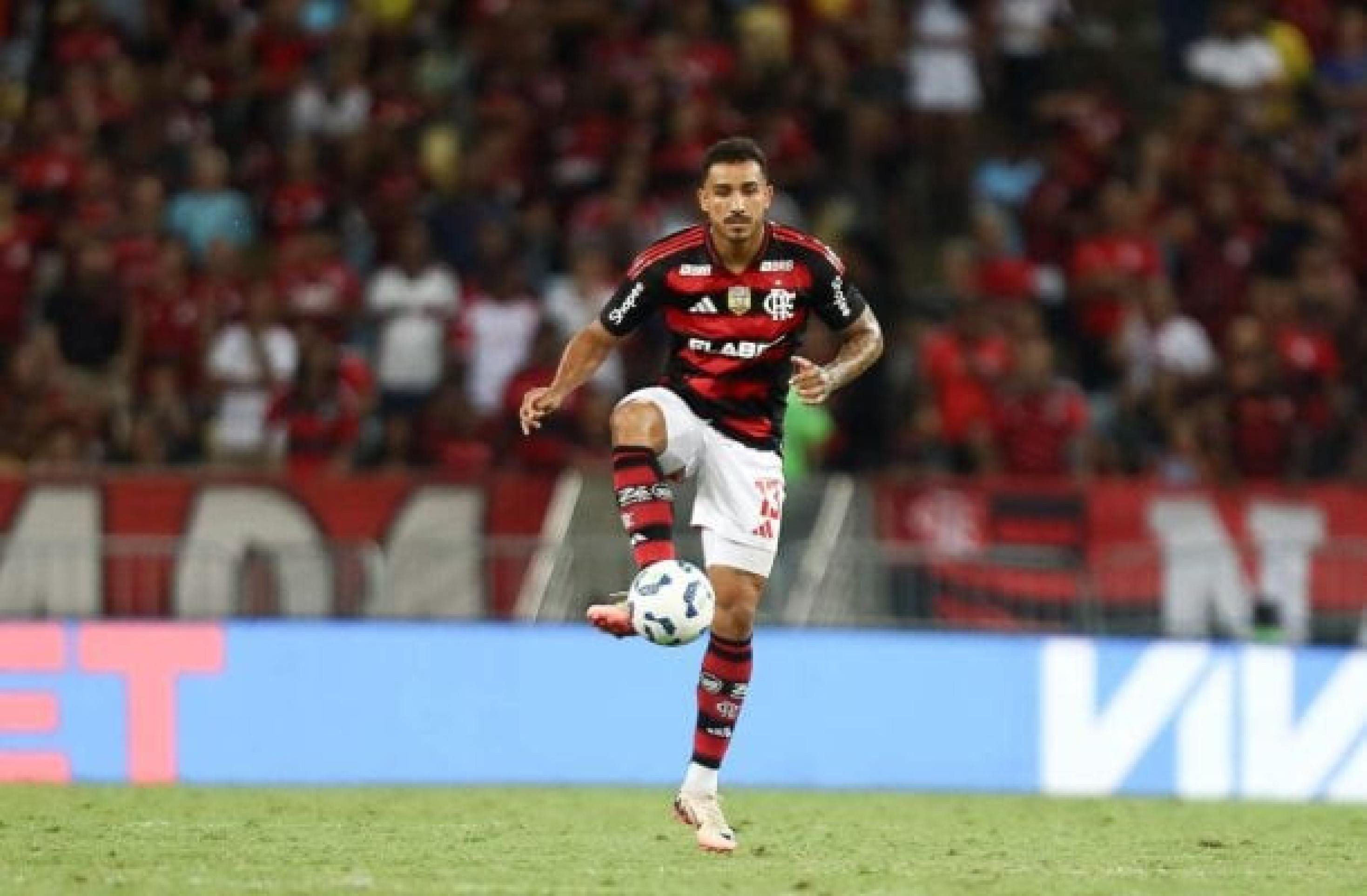 Invicto no Flamengo, Danilo projeta reencontro com o Santos: ‘Me abriu as portas’