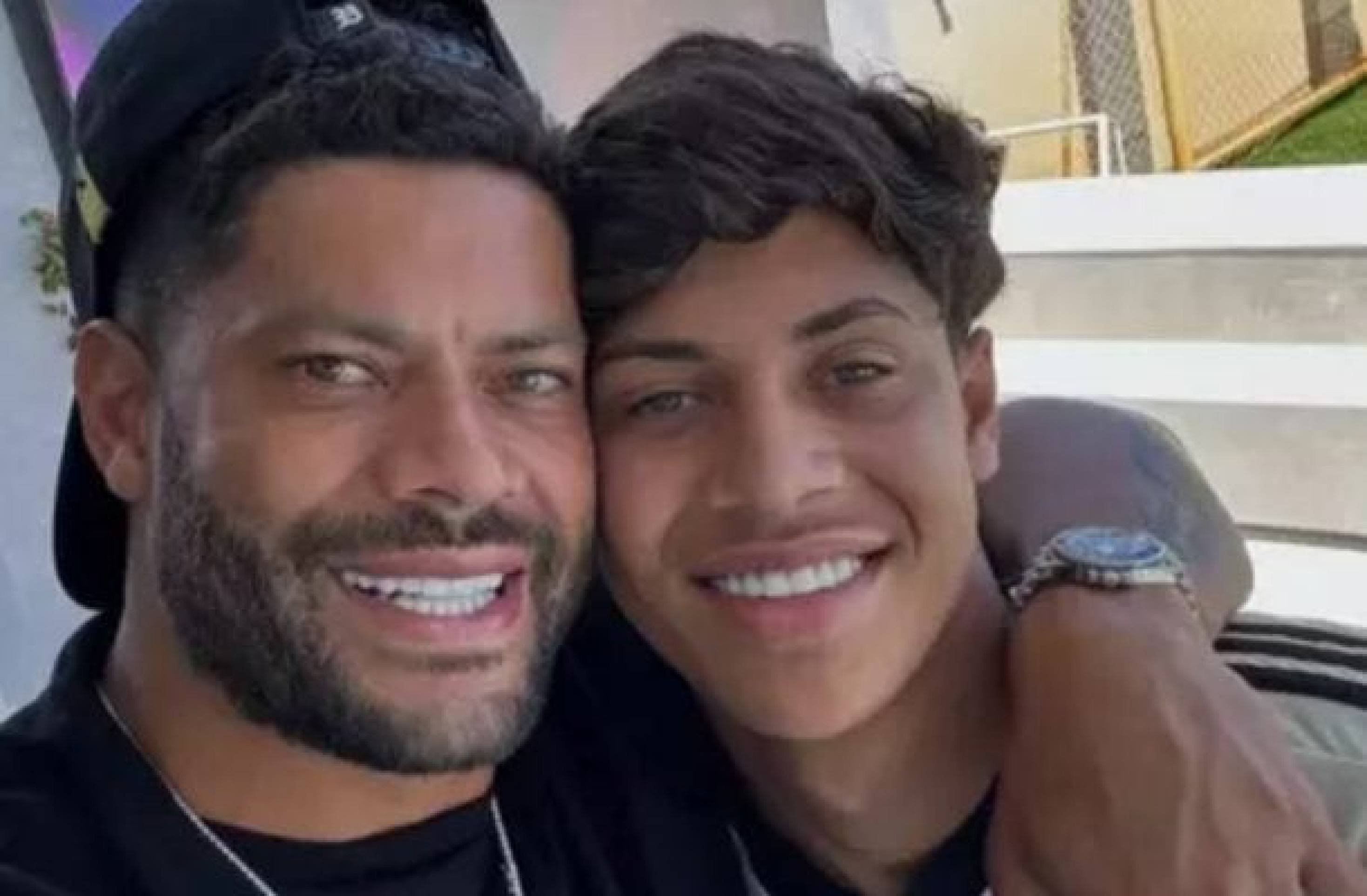 Filho de Hulk exibe área externa da mansão de R$ 6 milhões, que conta até com lago de pescaria