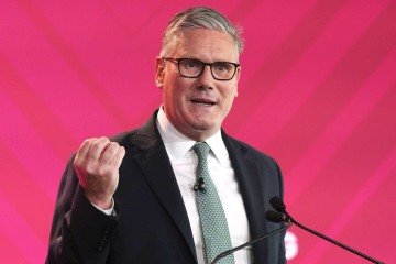 'Acho muito importante que jovens de 16 e 17 anos tenham o direito de votar', disse o primeiro-ministro, Keir Starmer -  (crédito: Frank Augstein/POOL/AFP)