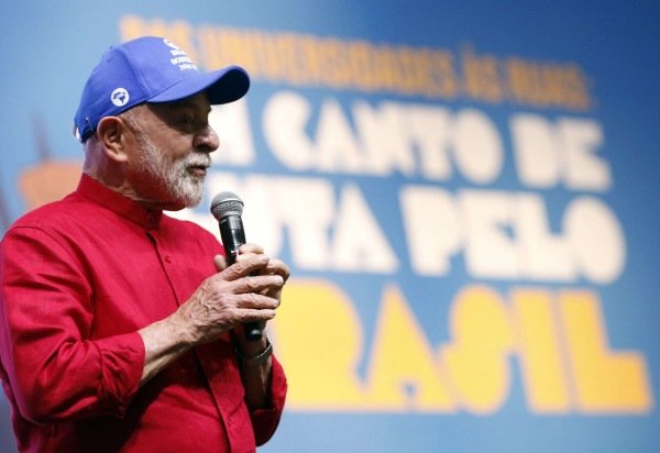 Segundo Lula, o Brasil 'sempre esteve aberto ao diálogo' - (crédito: Bruno Peres/Agência Brasil)