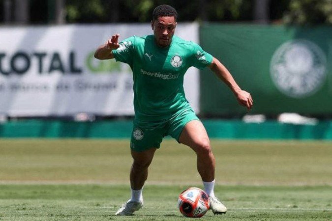 Vitor Roque está à disposição do Palmeiras para o duelo contra o Atlético -  (crédito: Foto: Cesar Greco/Palmeiras)