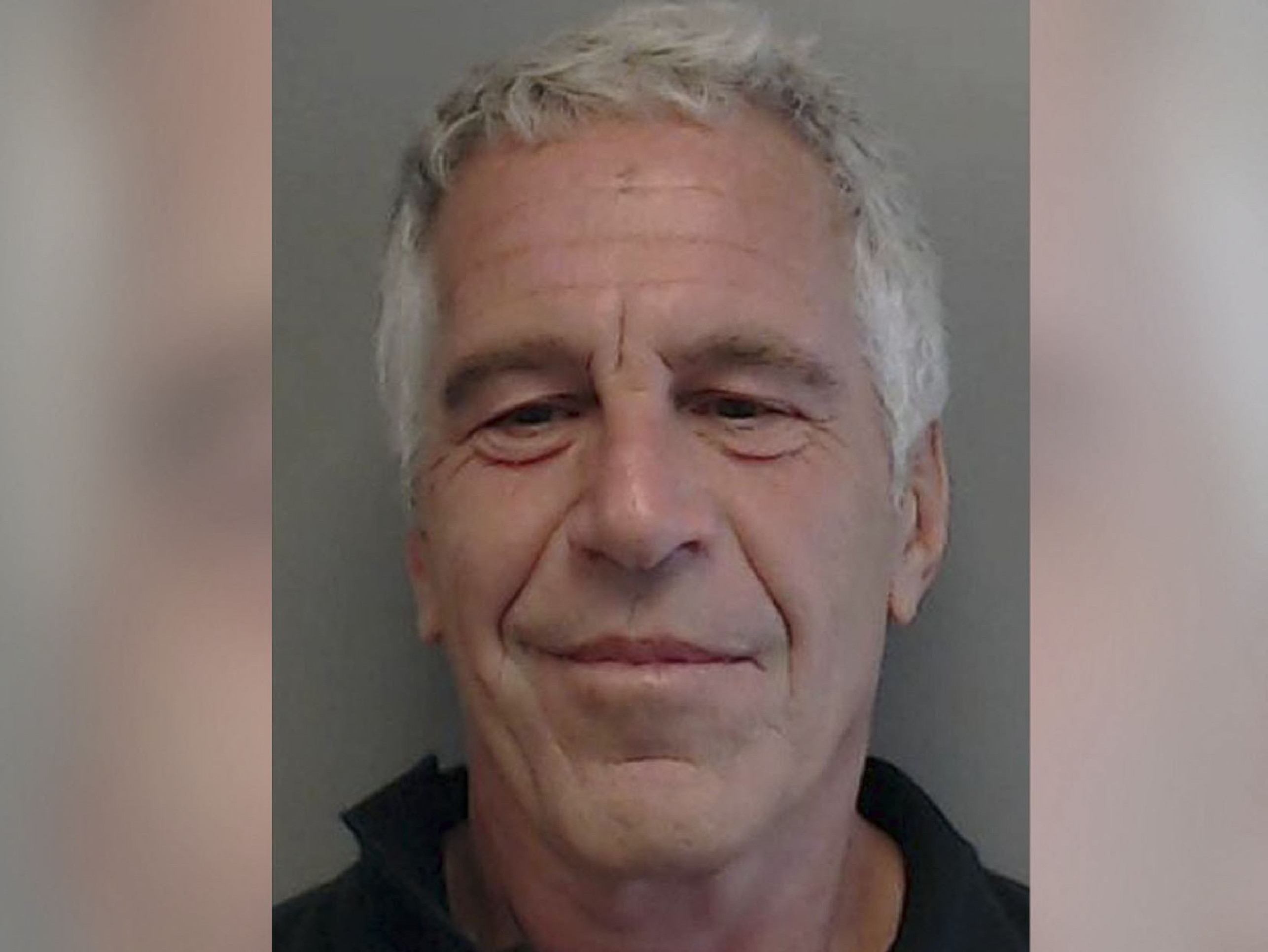 Jeffrey Epstein foi acusado de pedofilia e tráfico sexual, entre outros crimes 