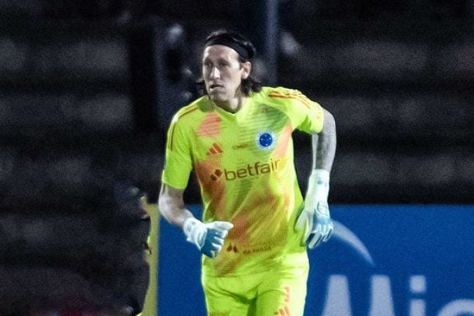 CÁSSIO – Goleiro teve pouco trabalho na primeira etapa, mas precisou se esforçar no segundo tempo, quando o Fluminense passou a pressionar e fez pelo menos três defesas cruciais. NOTA 6,5 - Foto: Gustavo Aleixo/ Cruzeiro