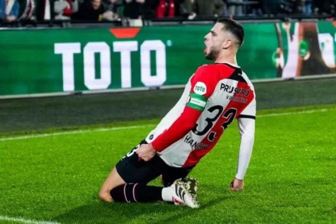 Na temporada 2024/25, David Hancko marcou 4 gols e deu 4 assistências em 47 partidas - (crédito: Foto: Divulgação) Na temporada 2024/25, David Hancko marcou 4 gols e deu 4 assistências em 47 partidas - (crédito: Foto: Divulgação)