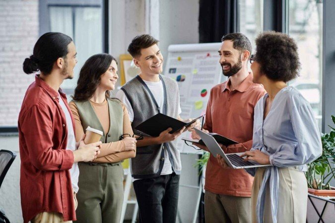 O networking influencia diretamente o posicionamento e a evolução na carreira profissional (Imagem: LightField Studios | Shutterstock) -  (crédito: EdiCase)