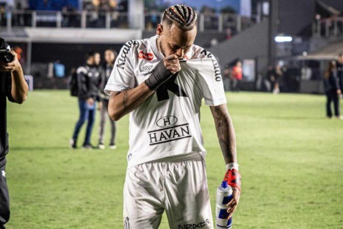 Neymar faz forte discurso antes do jogo contra o Flamengo - (crédito: Foto: Reprodução/ Santos TV) Neymar faz forte discurso antes do jogo contra o Flamengo - (crédito: Foto: Reprodução/ Santos TV)