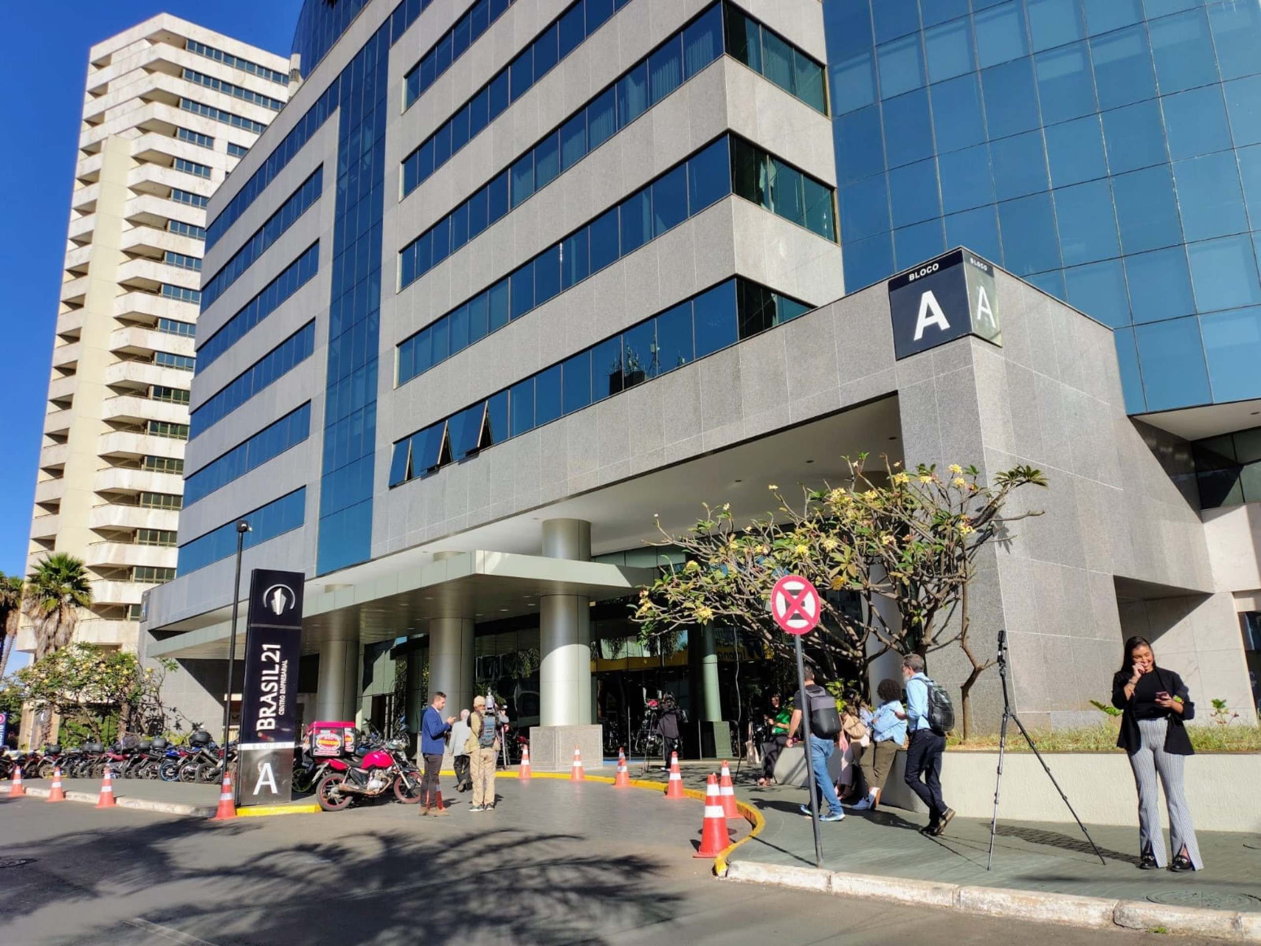 Prédio onde fica a sede do PL. Bolsonaro é alvo de operação