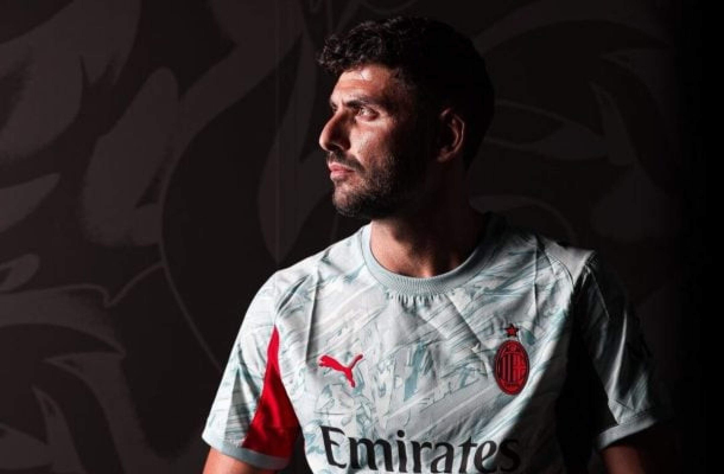 Milan anuncia chegada e saída de goleiros