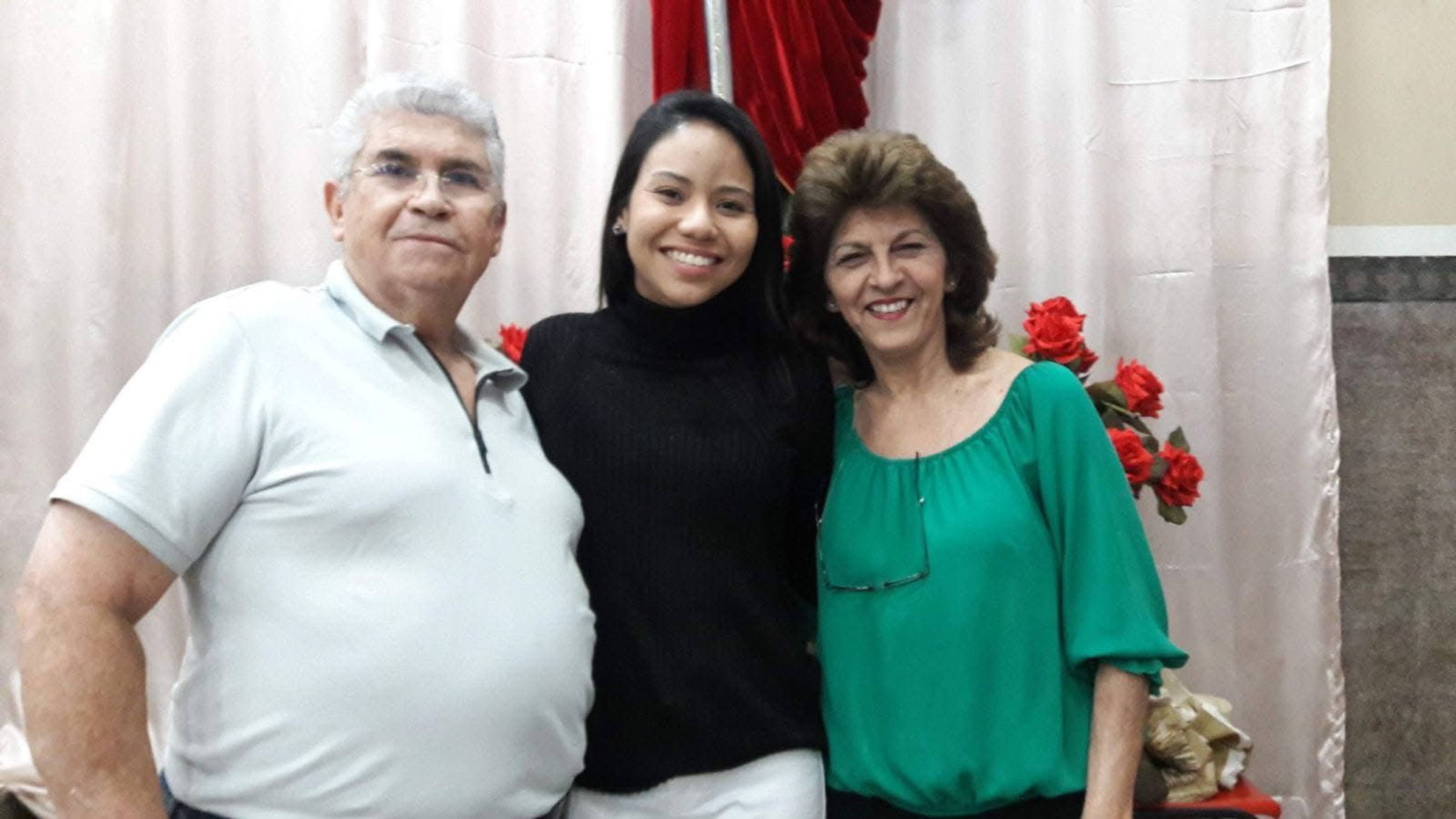 Paloma e os pais, Aparecido Francisco e Francisca de Almeida Borges