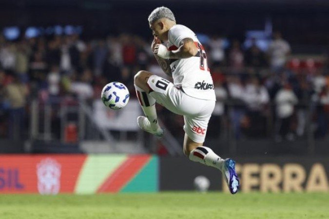 LUCIANO - Marcou dois gols 