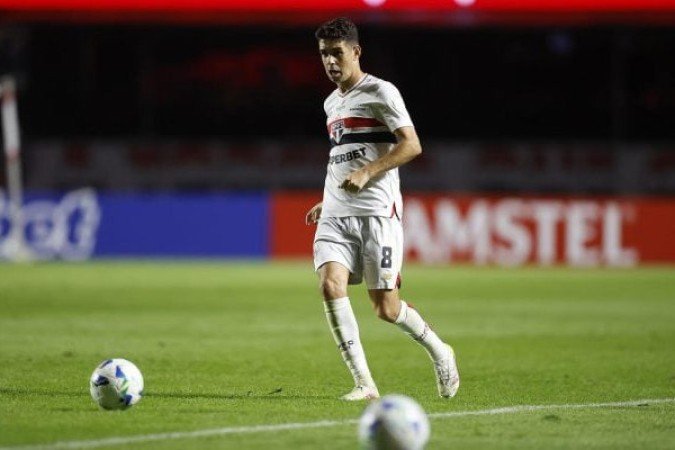 OSCAR - Precisou sair aos 15' do primeiro tempo por lesão. Por isso, fica SEM NOTA. Foto:  Rubens Chiri e Paulo Pinto/Saopaulofc.net