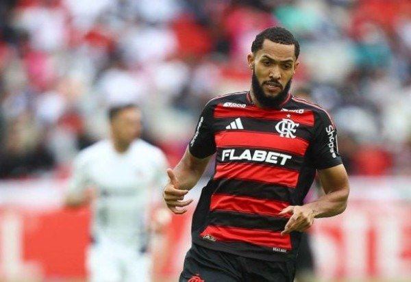 JUNINHO â?? Entrou na vaga de Wallace Yan e manteve o comportamento de sempre: cheio de vontade, mas pouco eficaz perto da Ã¡rea e nitidamente de qualidade inferior ao restante do time. NOTA: 6,0. Foto:  Gilvan de Souza/Flamengo