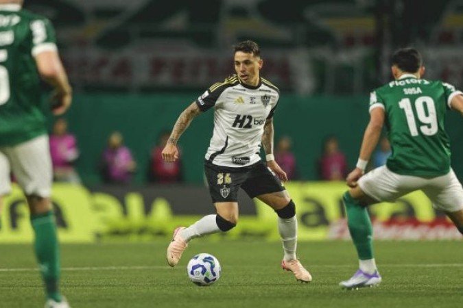 SARAVIA - Entrou ao longo da segunda etapa e conseguiu ativar mais o jogo do Atlético pelo lado direito, tendo um desempenho melhor que Natanael no confronto. Nota: 6 - Foto: Pedro Souza/Atlético MG