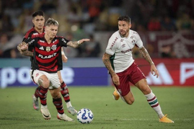 EVERALDO - Ficou muito isolado no ataque e quase não viu a cor da bola. Nem conseguiu finalizar no gol. Sofreu com a marcação. O esquema do Fluminense também não ajudou. NOTA: 5,0 - Foto: Marcelo Gonçalves/Fluminense