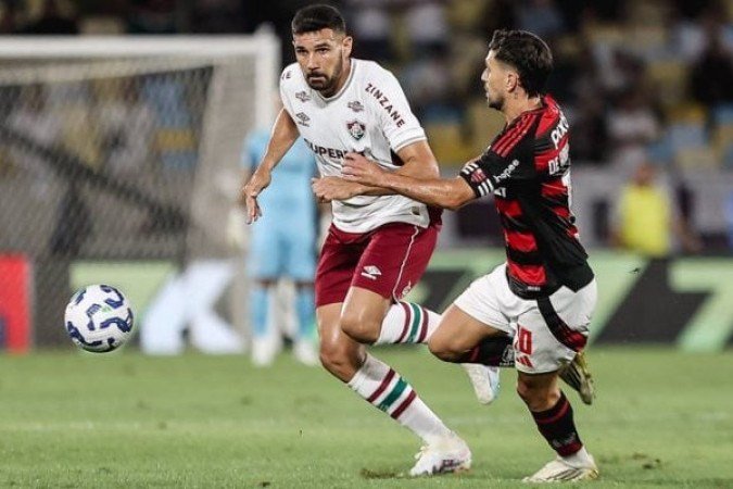ARRASCAETA â?? Muito apagado. Tentou alguma coisa pela esquerda no primeiro tempo, mas sem objetividade. Sumiu na etapa final e saiu aos 26, dando vaga a Pedro. NOTA: 5,0. Foto: Marcelo GonÃ§alves/Fluminense