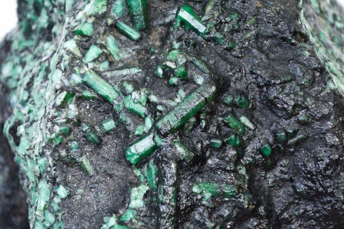 Esmeralda encontrada na Bahia terá lance inicial de R$100 milhões -  (crédito: Divulgação/Bid Leilão)