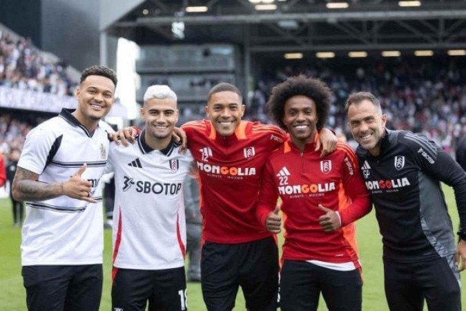 Carlos Vinicíus entra na mira do Grêmio para suprir a saída por empréstimo de Arezo - (crédito: Foto: Reprodução / Instagram) Carlos Vinicíus entra na mira do Grêmio para suprir a saída por empréstimo de Arezo - (crédito: Foto: Reprodução / Instagram)