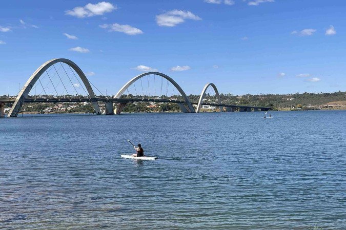 Ontem, a temperatura do DF chegou a 30ºC, segundo Inmet -  (crédito: Fotos: Davi Cruz/CB/DA Press)