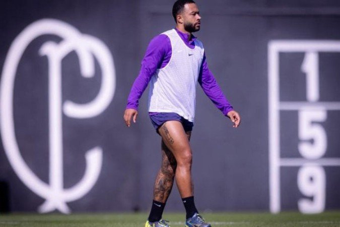 Memphis Depay não acompanhou o segundo tempo do Majestoso -  (crédito: Foto: Rodrigo Coca/ Agência Corinthians)