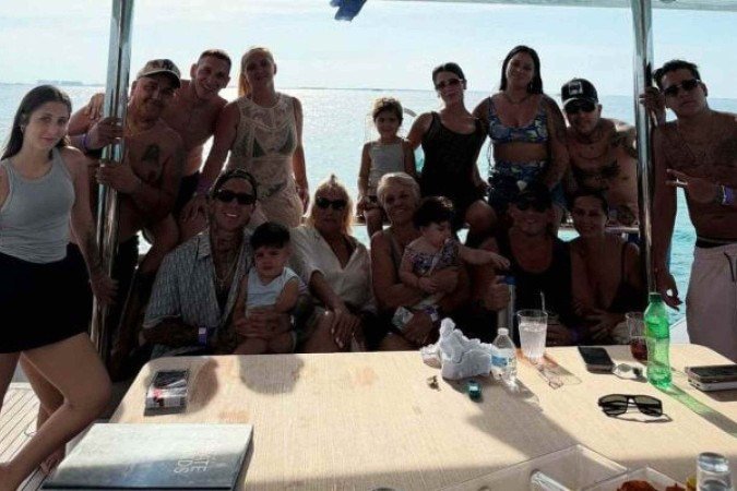 Após conquista do Mundial de Clubes, Enzo Fernández curte as férias com a família no México -  (crédito: Foto: Reprodução / Instagram)