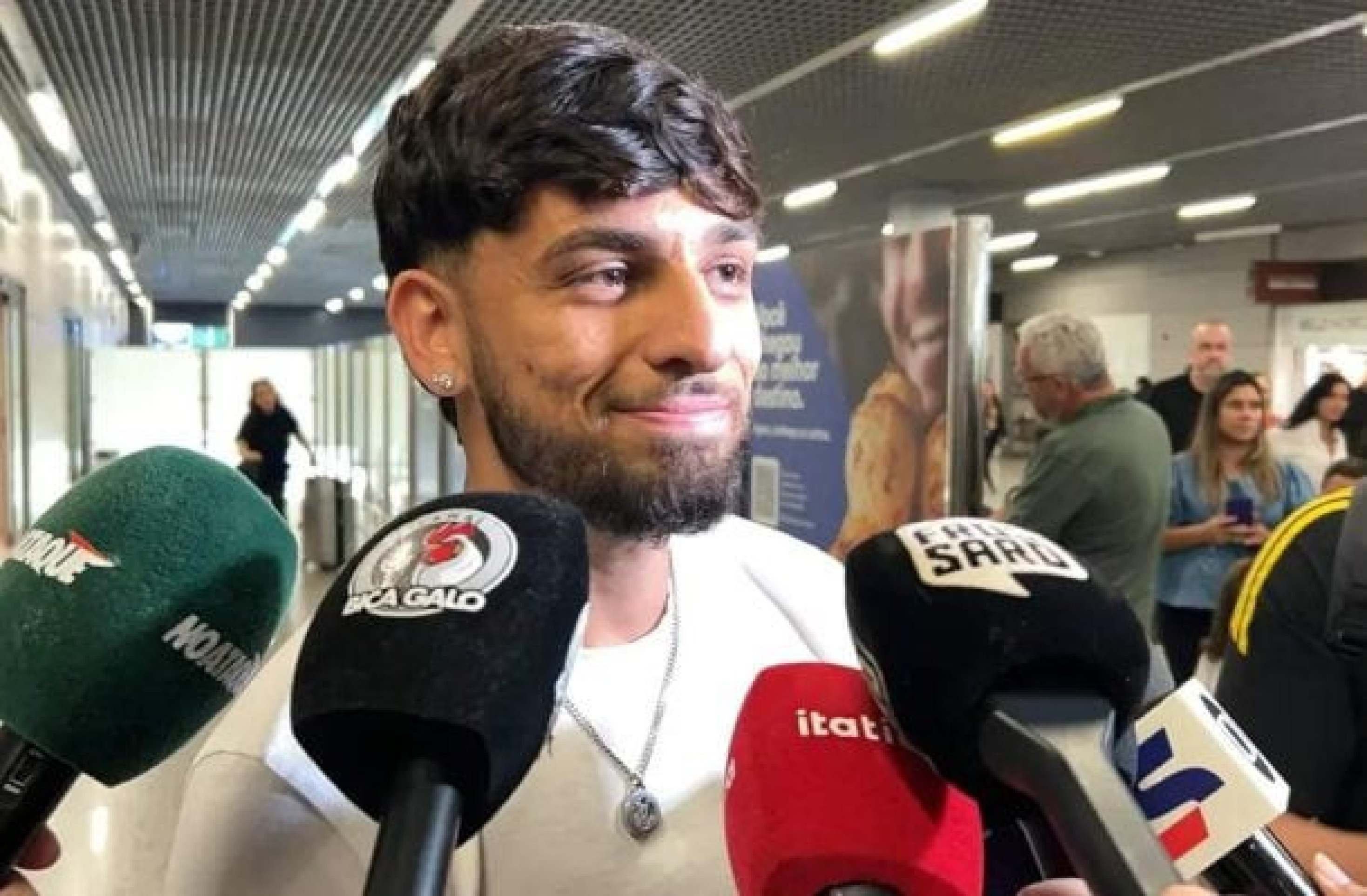 Biel chega a BH para assinar com o Atlético: ‘Não é muito difícil escolher o Galo’