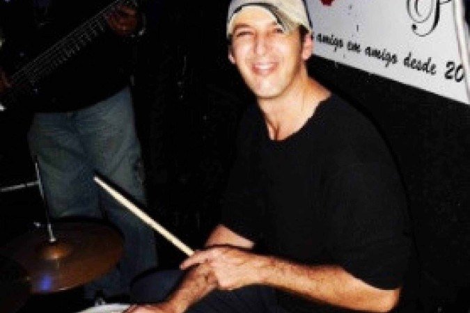 Baterista do Karametade morre aos 52 anos
