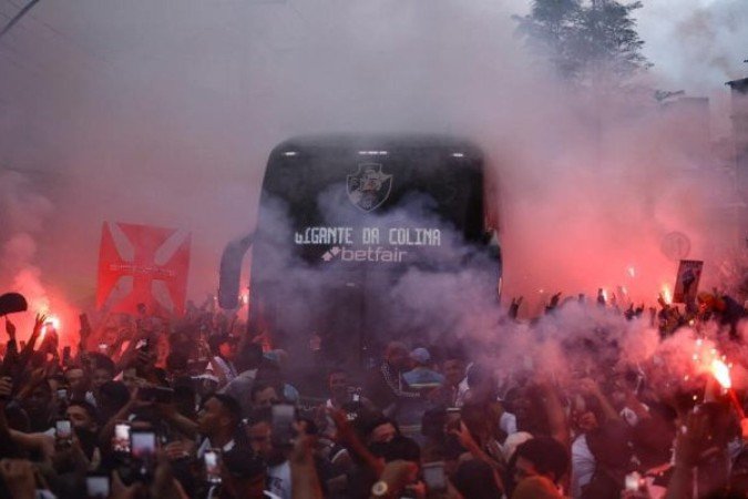 Torcida do Vasco é a que mais fala 'Milagre' na internet; entenda - (crédito: Foto: Dikran Sahagian/Vasco) Torcida do Vasco é a que mais fala 'Milagre' na internet; entenda - (crédito: Foto: Dikran Sahagian/Vasco)