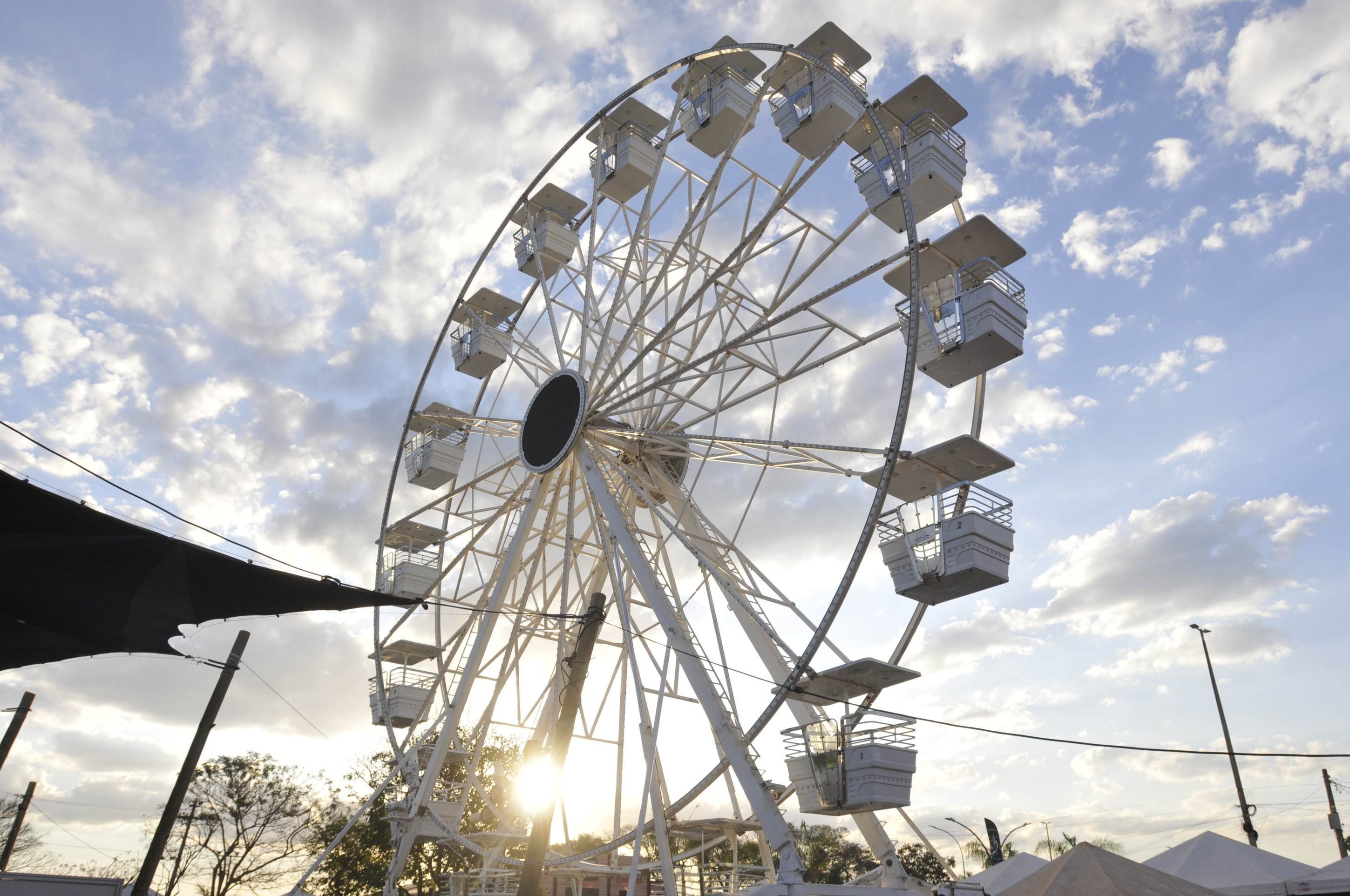 Entre as atrações no Torto, está uma roda-gigante