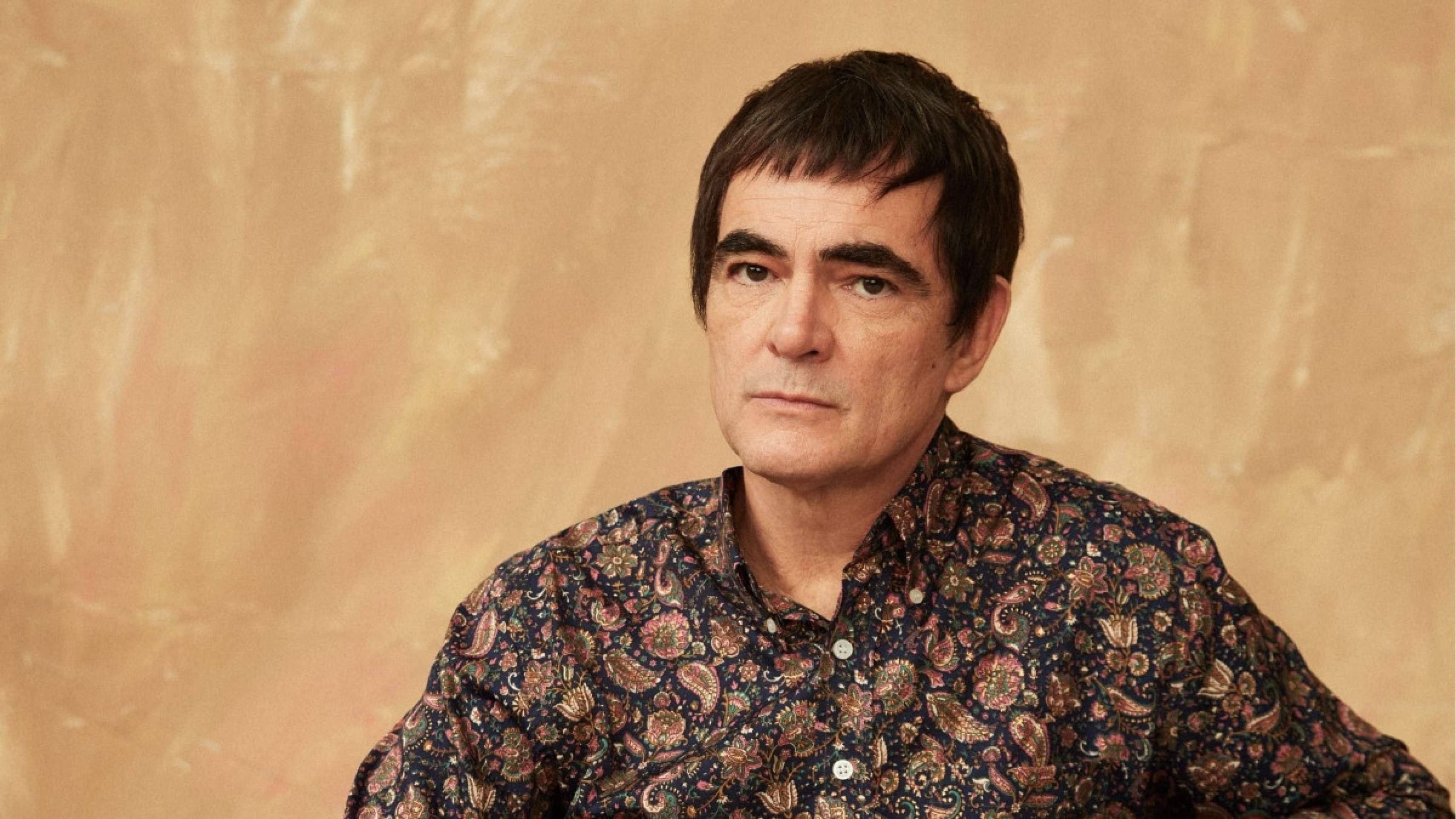 Samuel Rosa relança “Rio Dentro do Mar” em versão acústica